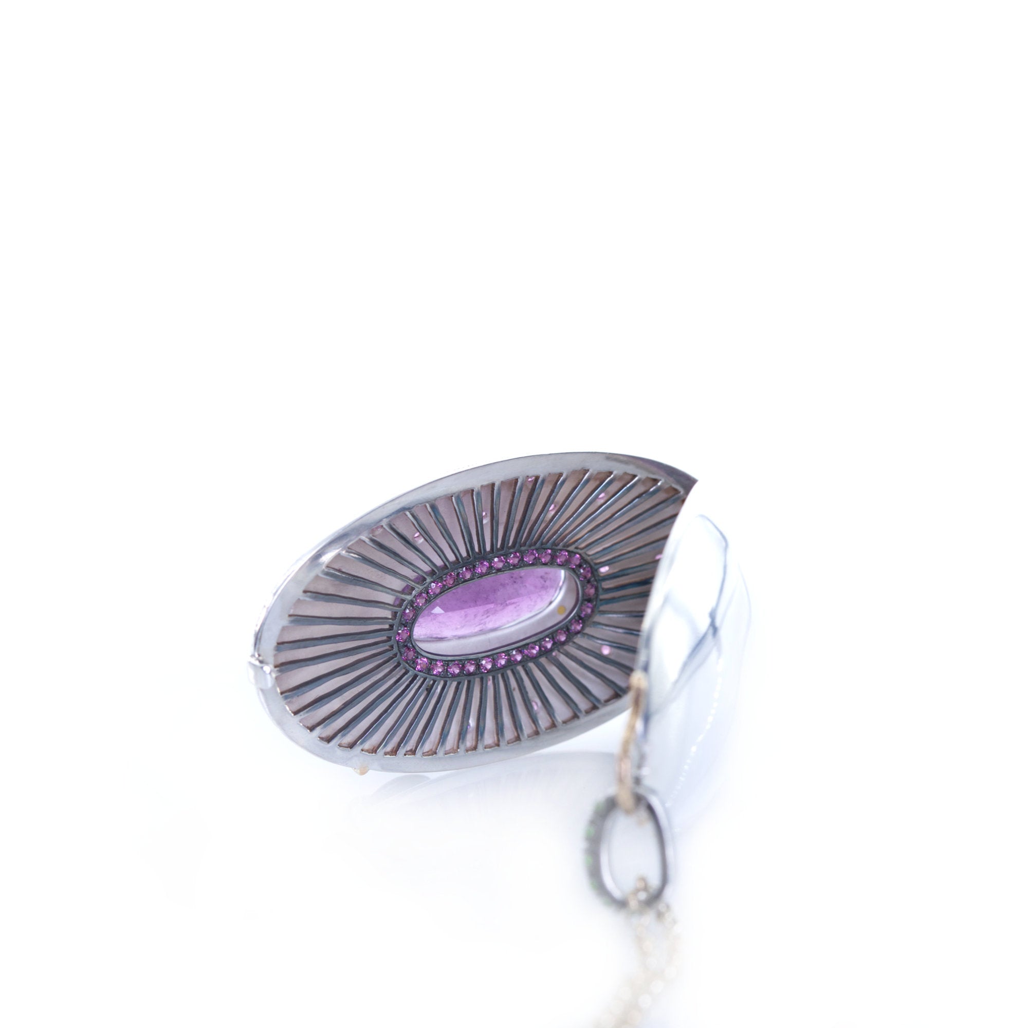 Flora Oval Locket no.2